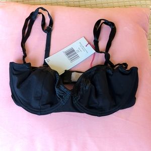 Pretty Black Stella McCartney Bra